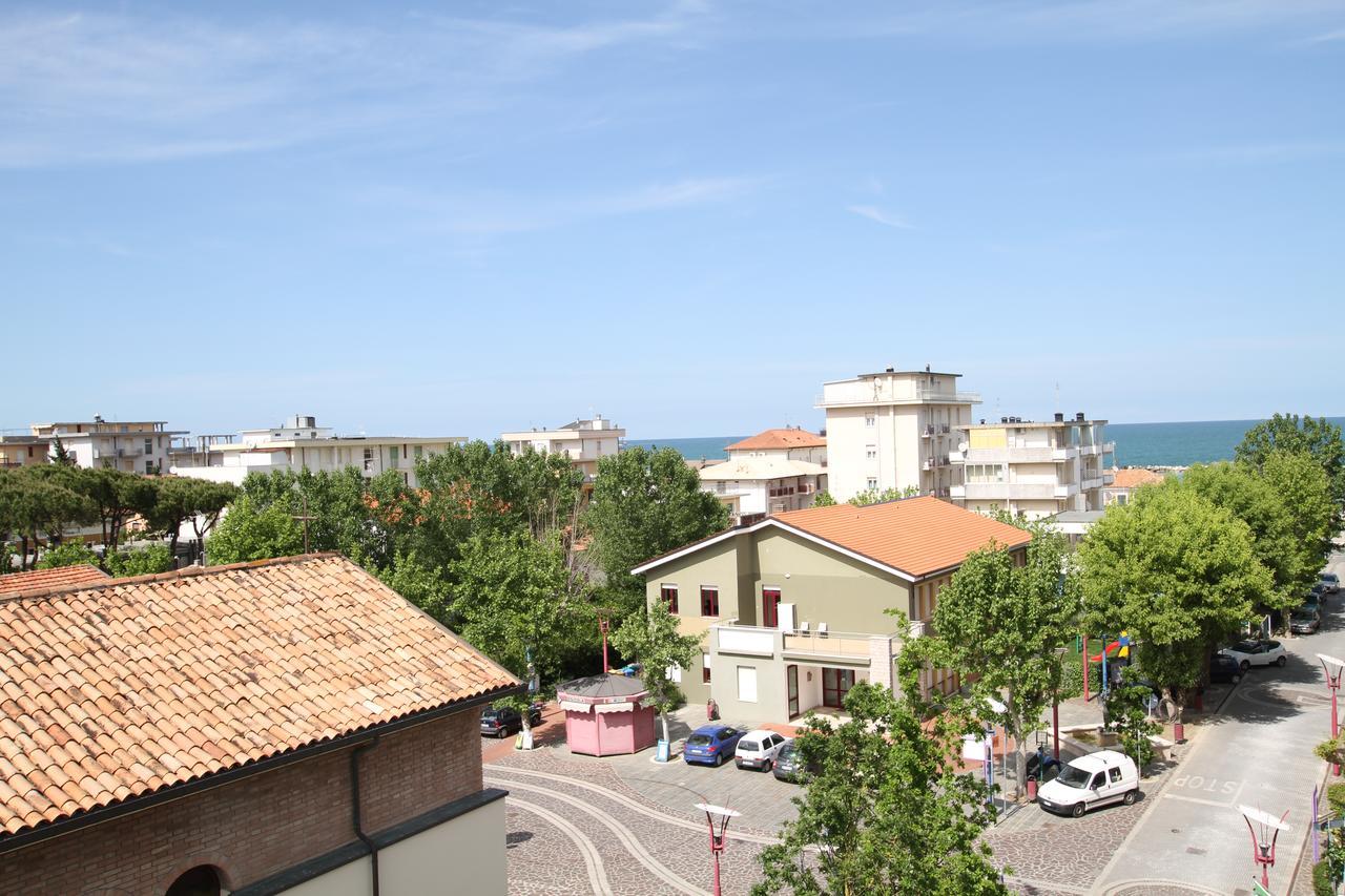 Hotel Capri Μπελάρια-Ιτζέα Μαρίνα Εξωτερικό φωτογραφία