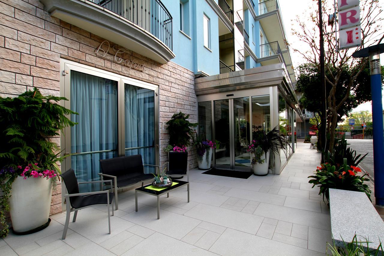 Hotel Capri Μπελάρια-Ιτζέα Μαρίνα Εξωτερικό φωτογραφία