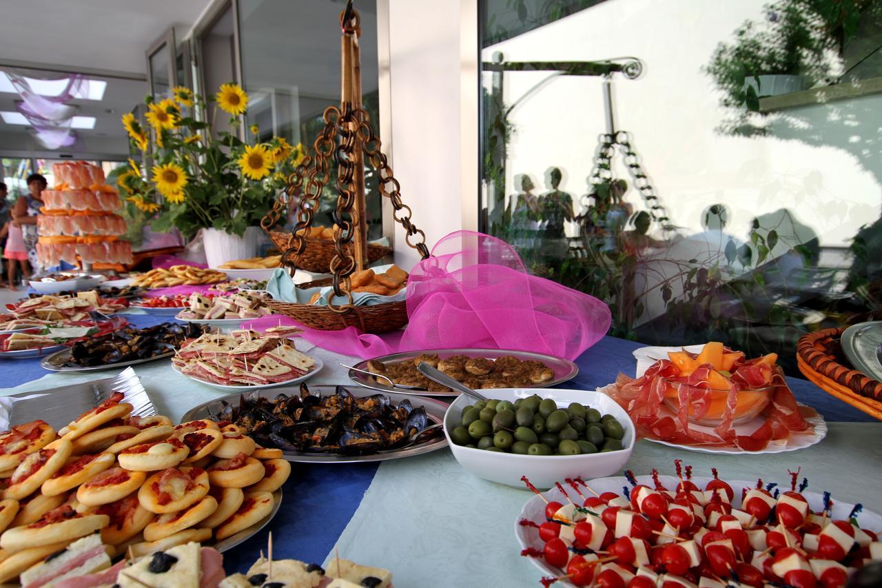 Hotel Capri Μπελάρια-Ιτζέα Μαρίνα Εξωτερικό φωτογραφία