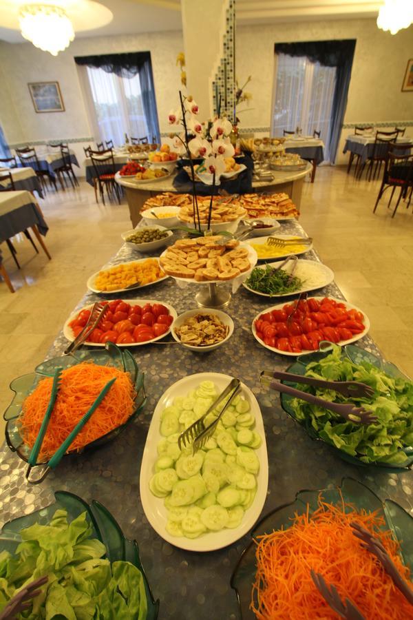 Hotel Capri Μπελάρια-Ιτζέα Μαρίνα Εξωτερικό φωτογραφία