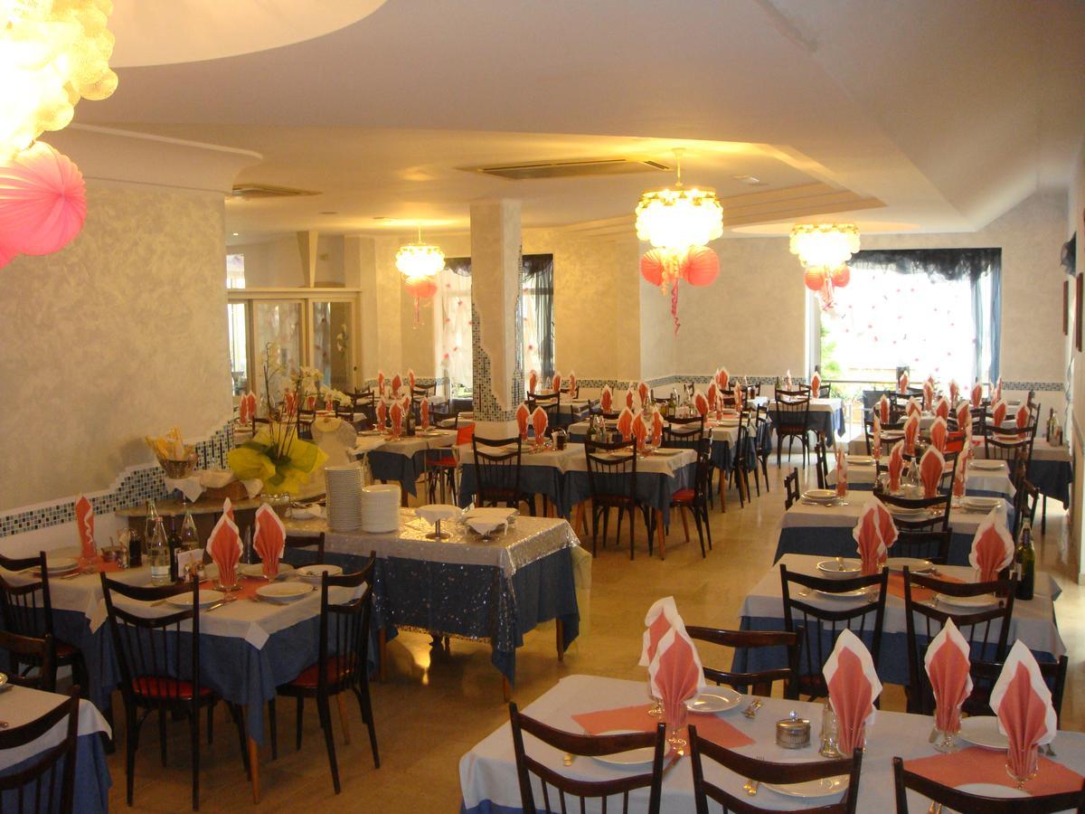 Hotel Capri Μπελάρια-Ιτζέα Μαρίνα Εξωτερικό φωτογραφία